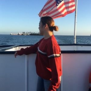 Meet your Posher, Hitomi